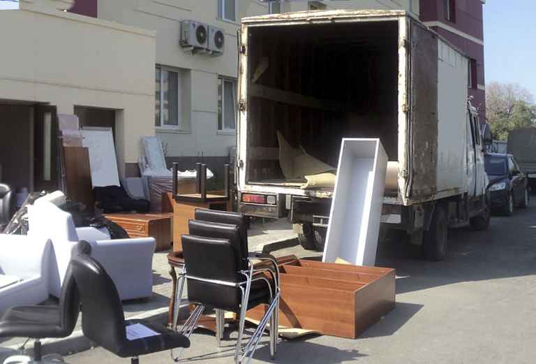 Заказ грузовой газели для транспортировки вещей : Домашние вещи из Челябинска в Новороссийск