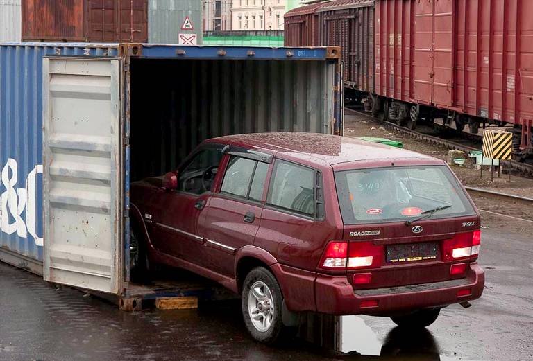 Доставить жд сеткой автомобиль стоимость из Тюмени в Санкт-Петербург